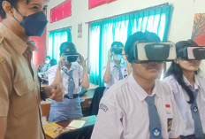 Virtual Reality dalam Pendidikan: Masa Depan Belajar yang Seru dan Interaktif 