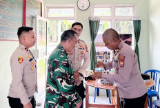 HUT TNI ke 80, Tiga Kapolsek Datangi Markas Koramil 428-04/Pondok Suguh