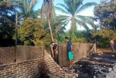 Rumah Warga Sumber Makmur Ludes 