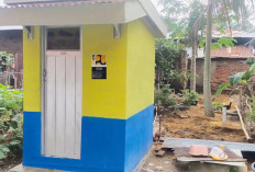 25 Warga Desa Lubuk Pinang Terima Bantuan Toilet 