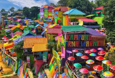 Kampung Warna Warni Jodipan di Malang sebagai Spot Foto Kekinian