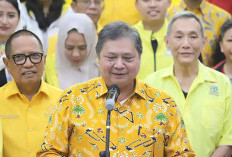 Sekjen PDIP Menilai Mundurnya Airlangga Hartarto sebagai Isu Besar dalam Dinamika Politik Nasional