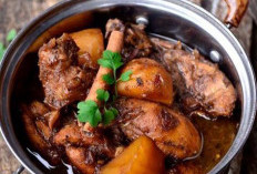 Ayam Semur Cita Rasa Legendaris Palembang yang Menggoda Selera