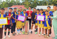 SDN 04 Air Bikuk Jadi Juara Futsal 