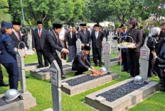  Gibran Pimpin Upacara Peringatan Hari Pahlawan di TMP Kalibata,  Suasana Hening Menyelimuti