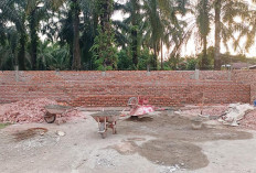 Pembangunan Tribun Mini Lapangan Voli Lubuk Gedang Terus Dikebut