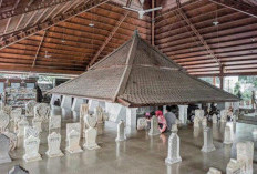 Makam Sunan Bonang, Jejak Spiritual dan Pesona Wisata Religi di Tuban