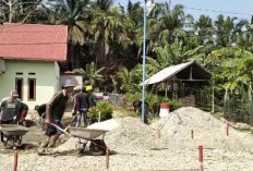 Pemdes Teluk Bakung Kebut Kegiatan Fisik