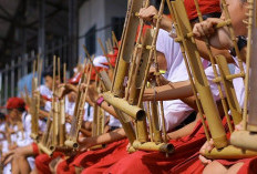 Angklung Sunda: Simfoni Bambu yang Menggemakan Budaya