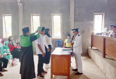 Dua Orang Perangkat Desa Pauh Terenja Dilantik