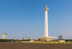 Kuliner di Sekitar Monas: Cicipi Soto Betawi, Gado-Gado, dan Jajanan Khas Jakarta!