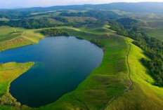 Danau Love Pesona Tersembunyi di Hutan Papua