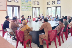 Situasi Memanas, Pejabat Desa Padang Gading Geruduk Kecamatan Laporkan Ini