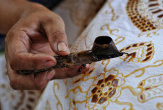 Canting Tongkat Ajaib Sang Perajin Batik, Menuangkan Jiwa dalam Setiap Titik
