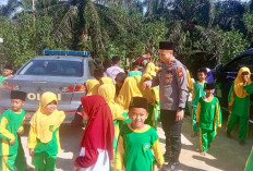 Hari Sumpah Pemuda Kapolsek Sungai Rumbai Goes To School