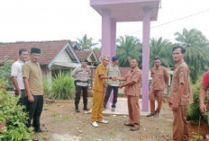 Tahun Baru Masyarakat Desa Mekar Sari Dibanjiri Air Bersih 