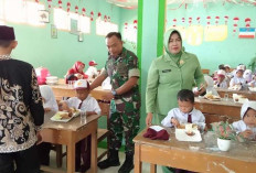 Koramil 428-04/Pondok Suguh Gelar Dapur Masuk Sekolah 