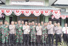 Polres Mukomuko Beri Ucapan HUT ke-80 TNI, Pererat Sinergi TNI-Polri