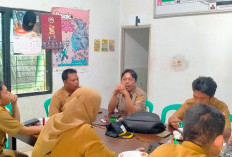 Tingkatkan Kedisiplinan Kades Gading Jaya Briefing dengan Jajaran Perangkat