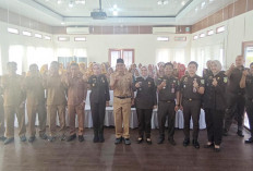 HUT Kejaksaan ke-80, Dinas PPKBP3A dan Kajari Gelar Pelayanan KB Gratis