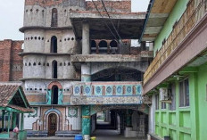Wisata Religi dan Alam di Masjid Seribu Pintu Depok yang Mistis