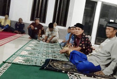 Warga RT 8 Bandar Ratu Tutup Paksa Penginapan 88 