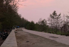 Pantai Aarasi, Tempat Ngabuburit Masyarakat Ipuh