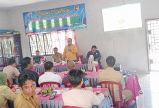 Aparatur Desa Mundam Marap Diberi Pengetahuan Baru 