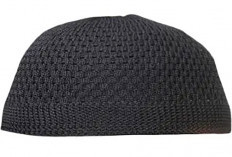 Kopiah Pertama Sejarah Nusantara Menjadi Identitas Muslim di Indonesia