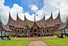 Rumah Adat Minangkabau Sumatra Barat, Keindahan Arsitektur Tradisional dan Simbol Kebudayaan yang Memikat