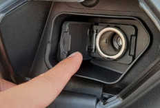 Pengendara Motor Wajib Tau, 5 Tips Cas HP di motor yang benar dan Aman