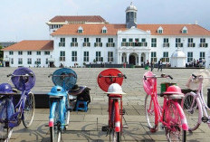 Aktivitas Seru di Kota Tua Jakarta: Bersepeda, Berfoto, dan Menikmati Pertunjukan Seni!