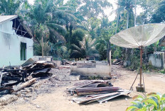Diduga Korsleting Listrik,  Rumah Warga Desa Sungai Lintang Ludes Terbakar