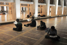 Keutamaan Itikaf di 10 Malam Terakhir Ramadhan Amalan yang Tak Boleh Dilewatkan 