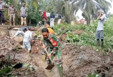 TNI dan Polri Turun Tangan Atasi Daerah Rawan Banjir di Pondok Panjang 